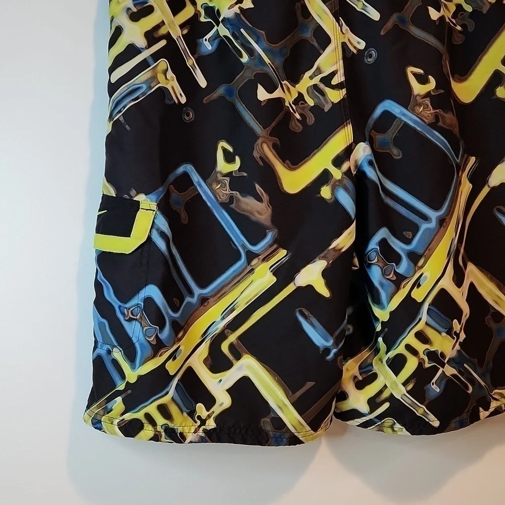 Nike Lined Mesh Swim Trunks Shorts Men's Sz Medium Great Graphic EUC VERY NICE!